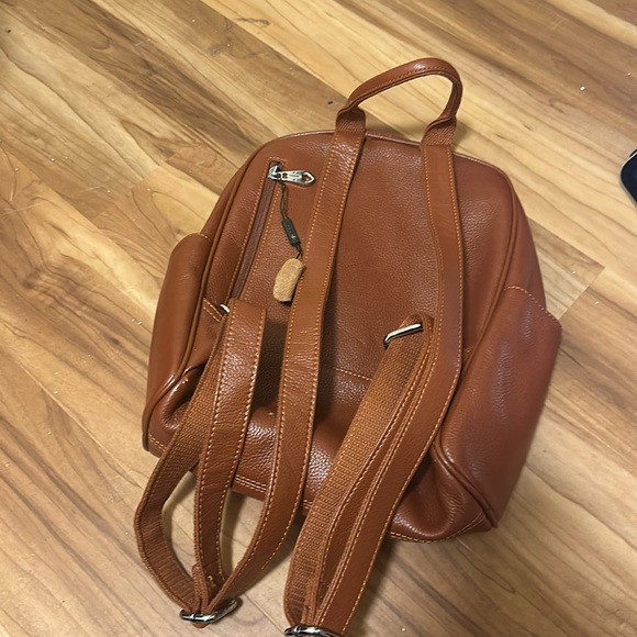 Bostonian Leather Backpack - Picture 3 of 8